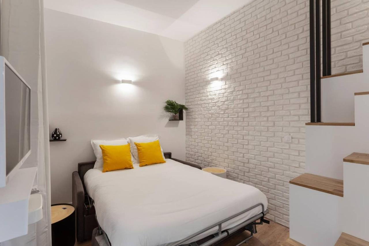 Chic Saint-Germain-Des-Pres Studio For 4 - Prime Location Párizs Kültér fotó