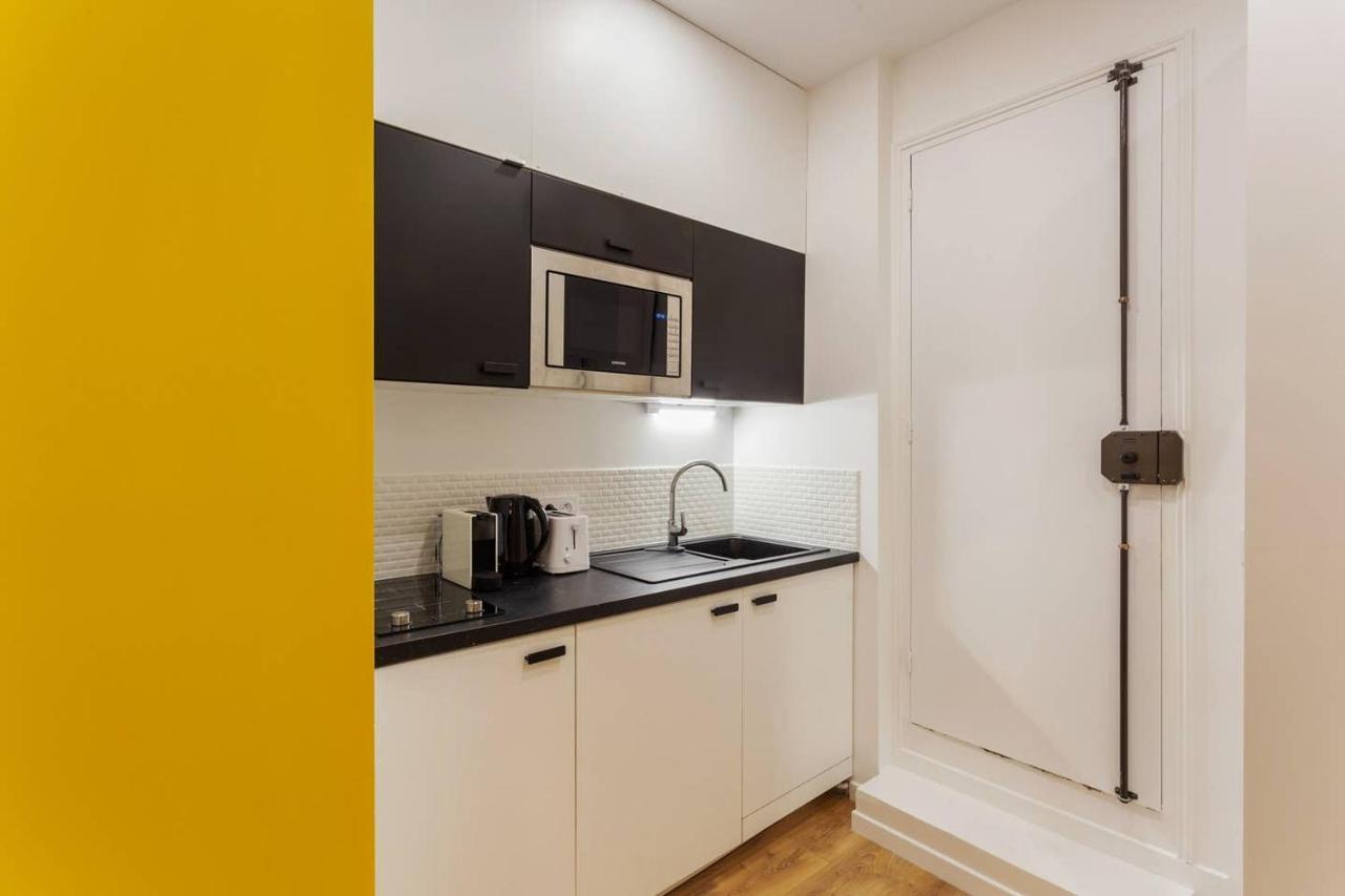 Chic Saint-Germain-Des-Pres Studio For 4 - Prime Location Párizs Kültér fotó