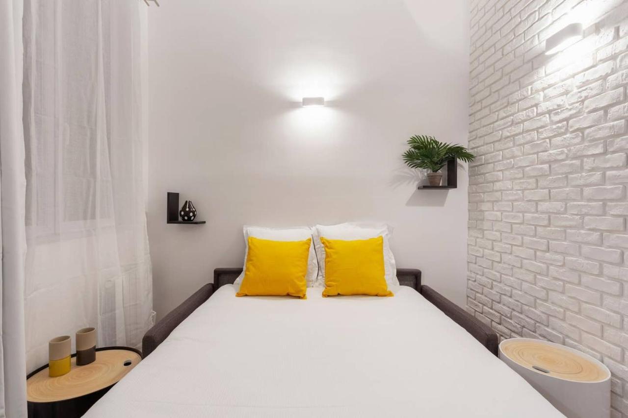 Chic Saint-Germain-Des-Pres Studio For 4 - Prime Location Párizs Kültér fotó